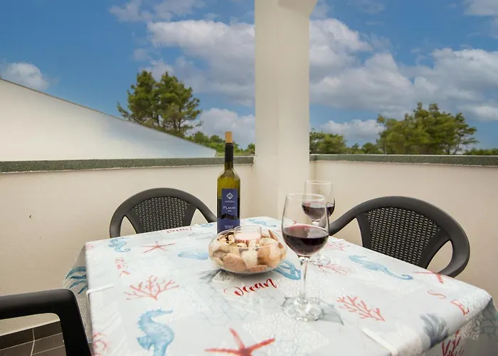 With Parking Space - Lozice, - 21777