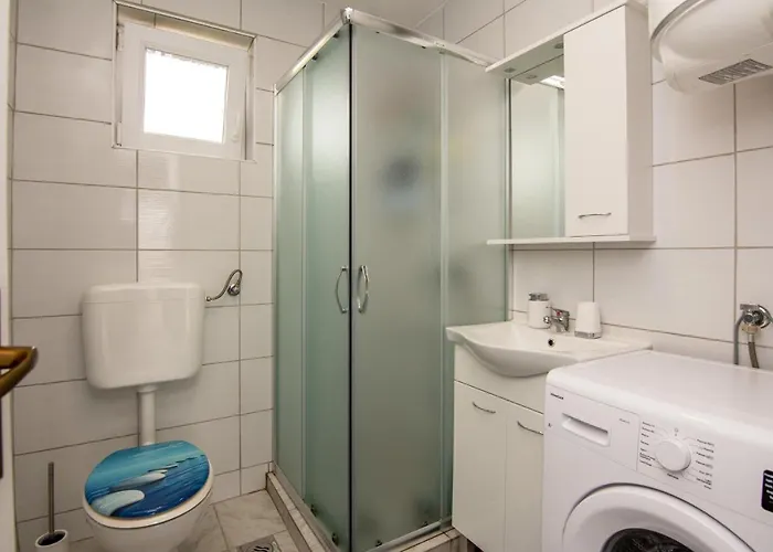 アパート With Parking Space - Lozice, - 21777 ヴィル