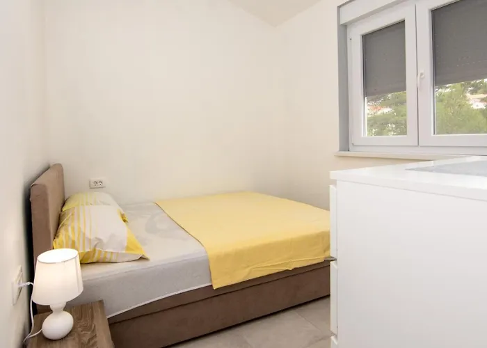 דירה With Parking Space - Lozice, - 21777