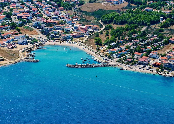 With Parking Space - Lozice, - 21777 アパート *